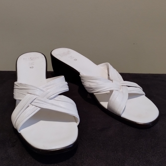 ITALIAN SHOEMAKERS Women's Saylor Wedge White platform Sandals resortwear 10 - Picture 1 of 8